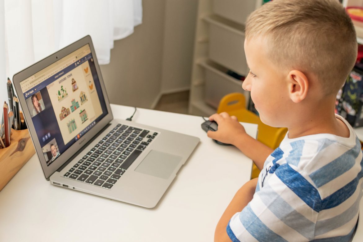 Angielski dla dzieci online. Szkoła AllRight – Czy warto?